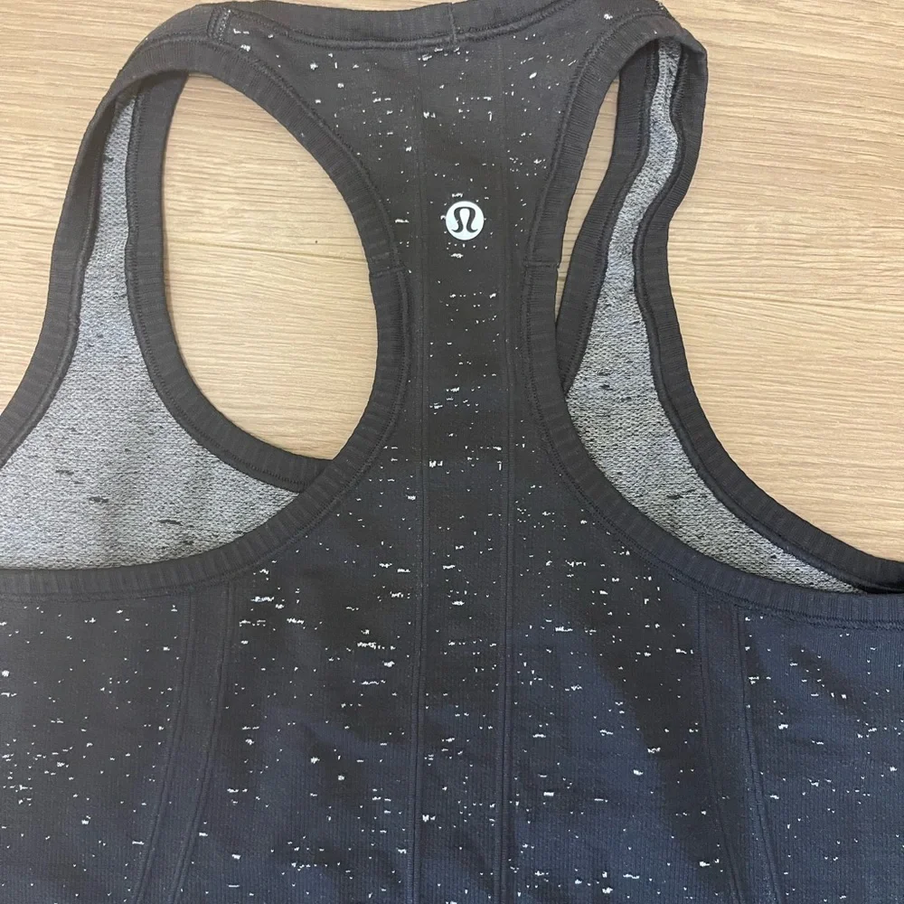 Lululemon Swiftly Tech Racerback Tank Black/White Speckle SZ 6 NWOT Condition - Picture 10 of 10